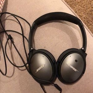 Bose QC 25 Noise Cancelling Headphones